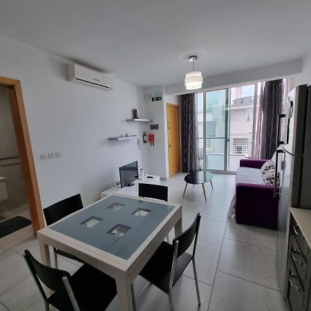 Metrostays Apartament St Julian Malta Сент Джулианс Экстерьер фото