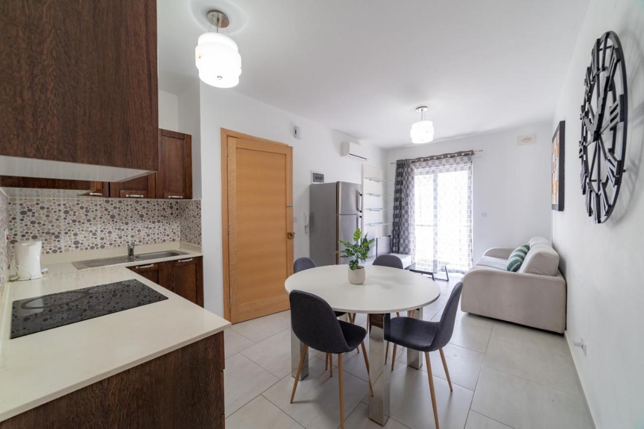 Metrostays Apartament St Julian Malta Сент Джулианс Экстерьер фото