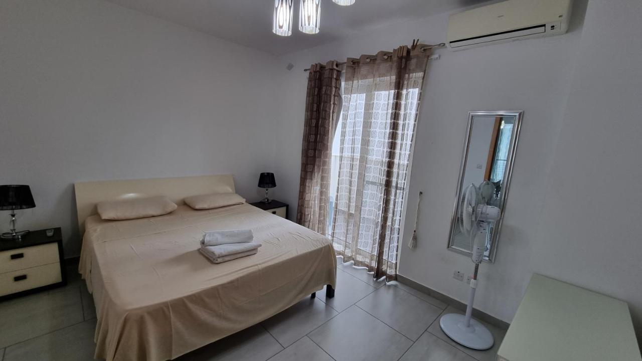 Metrostays Apartament St Julian Malta Сент Джулианс Экстерьер фото