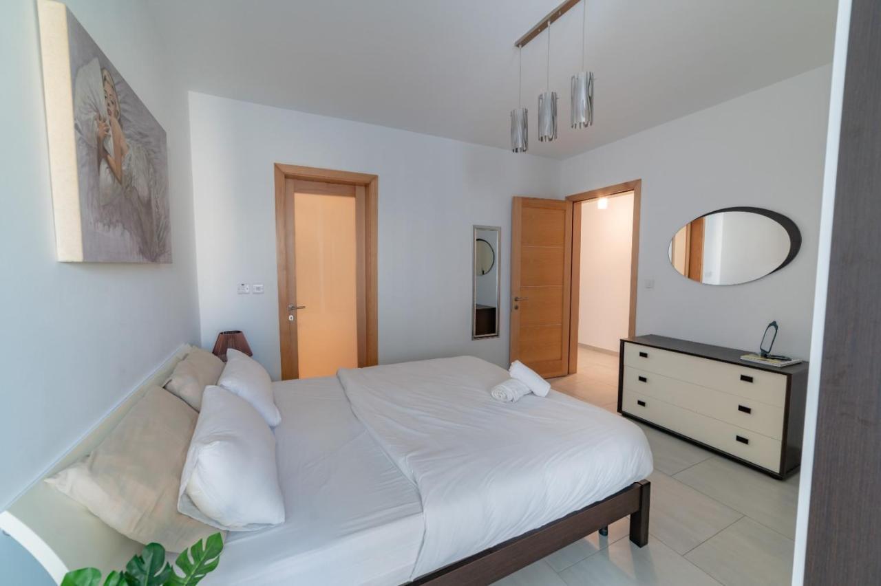 Metrostays Apartament St Julian Malta Сент Джулианс Экстерьер фото
